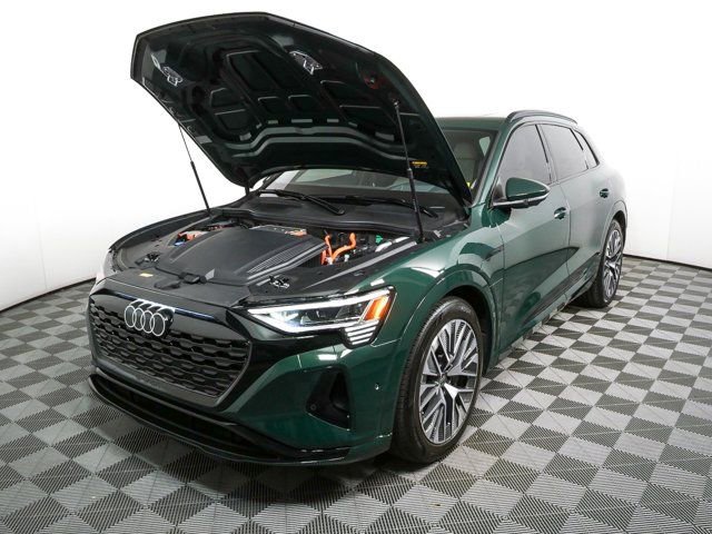 Used 2024 Audi Q8 e-tron Prestige w/ Prestige Package image 36