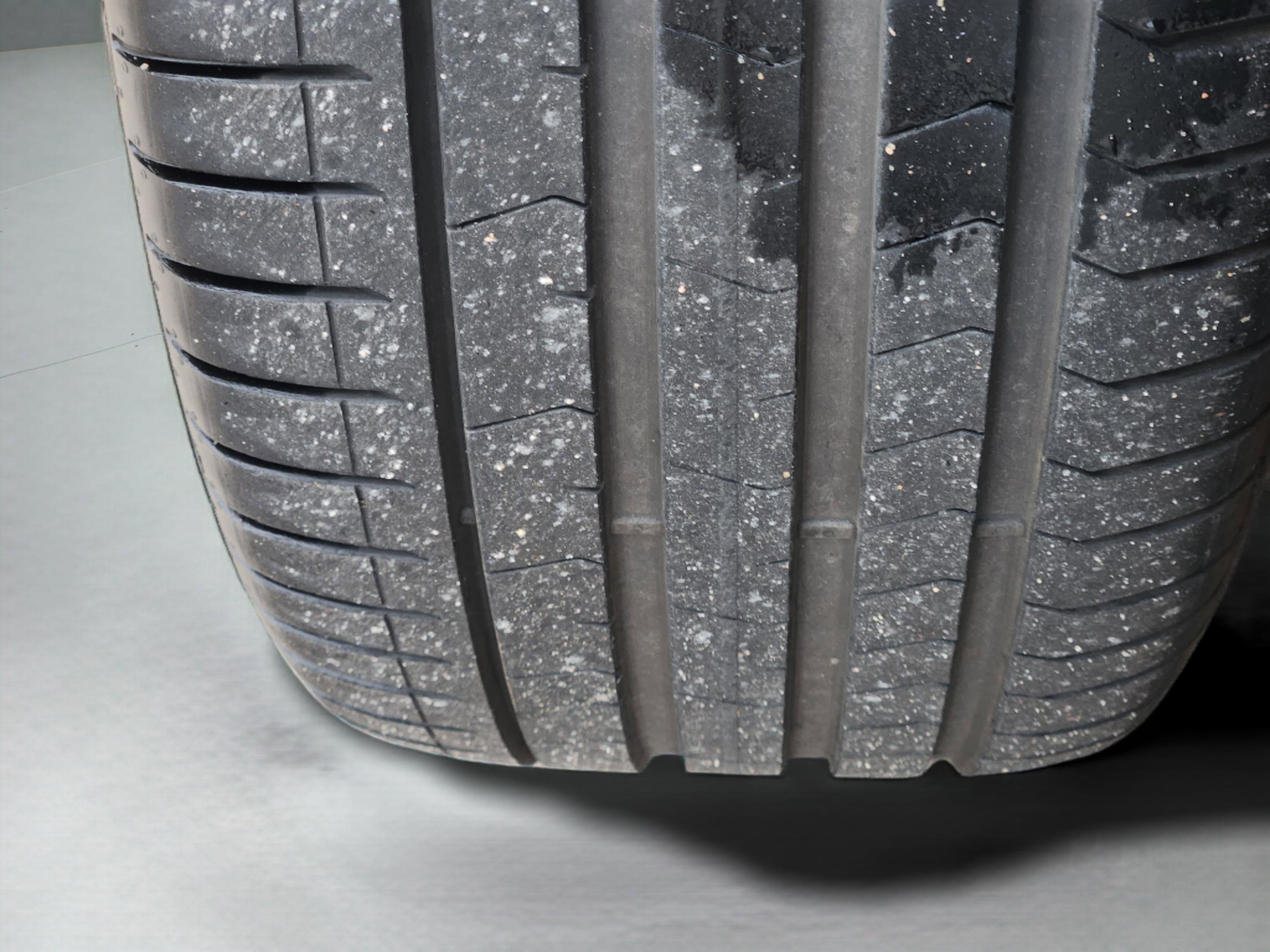 Used 2021 Bentley Flying Spur W12 image 33