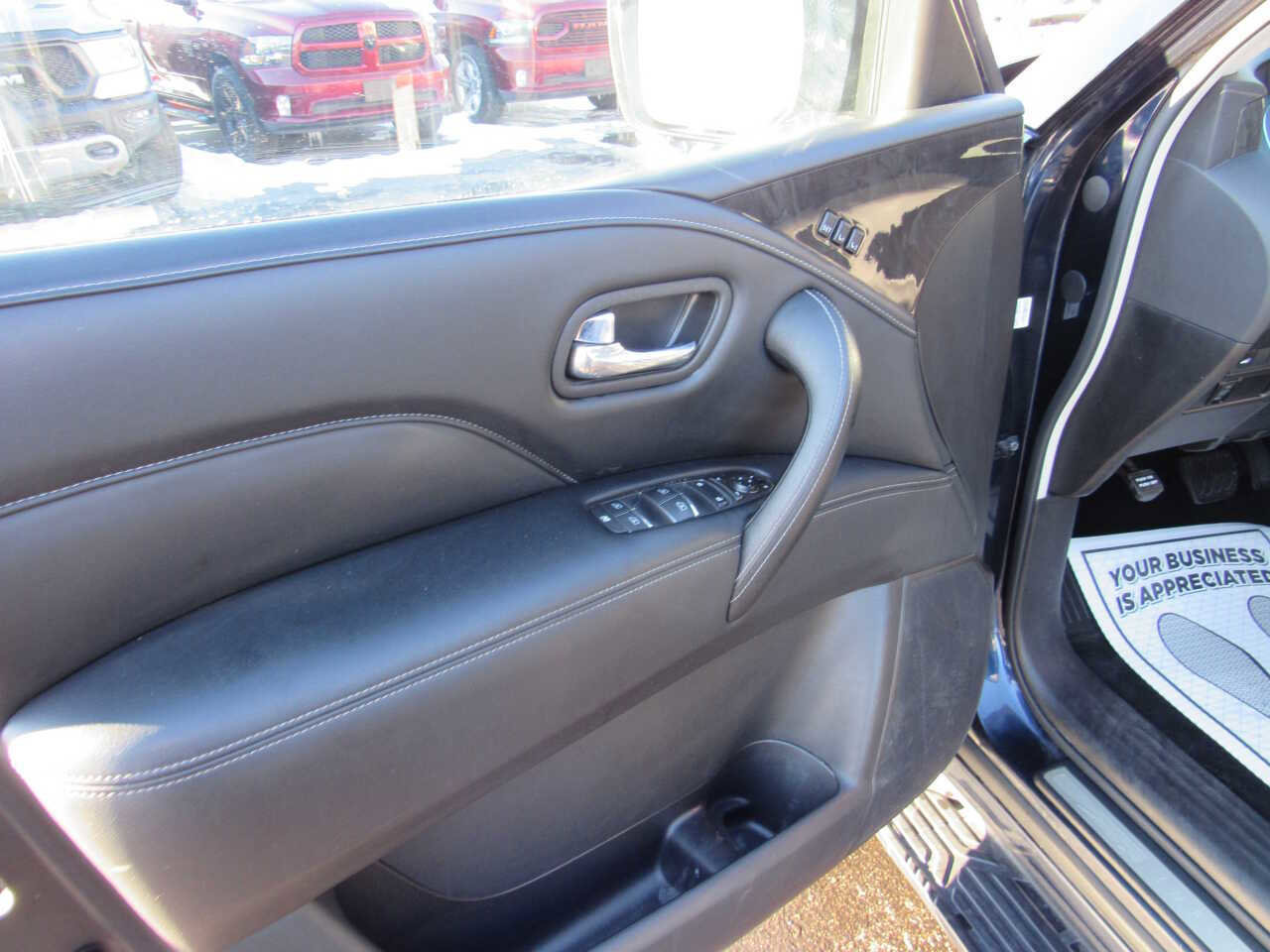 Used 2024 INFINITI QX80 Luxe image 14