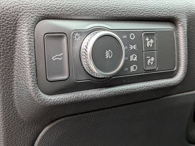 Used 2020 Ford Explorer XLT w/ Equipment Group 202A image 14