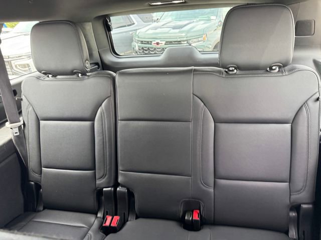 Used 2024 Chevrolet Suburban LT AWD/4WD image 12