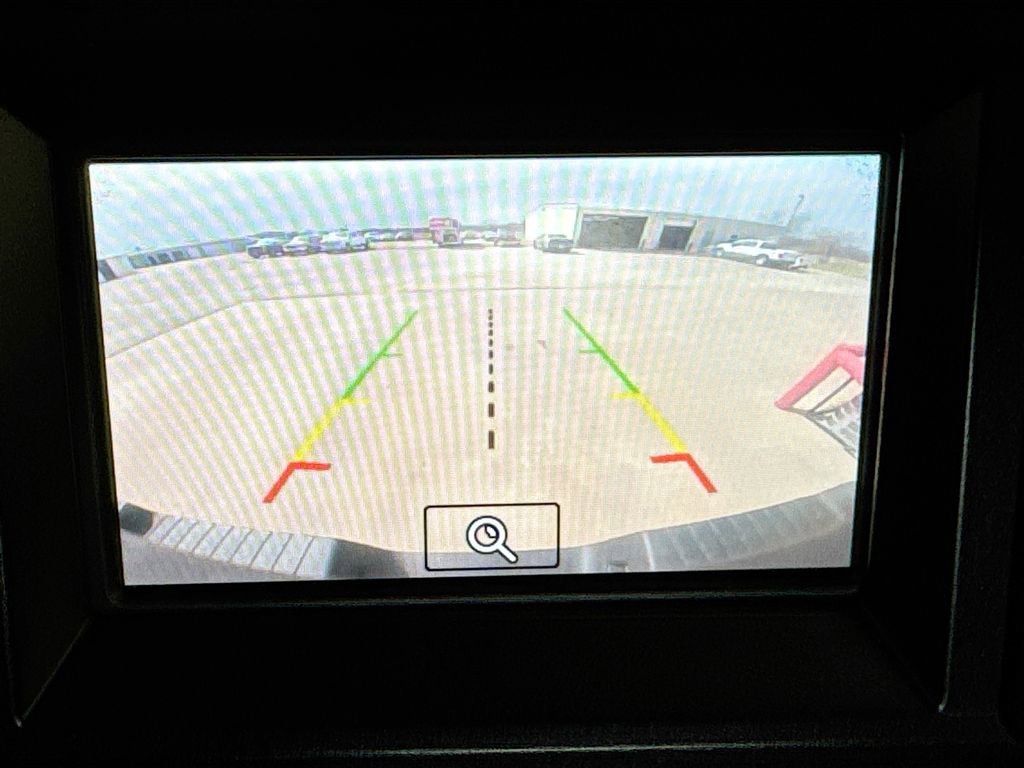 Used 2022 Ford F250 XL w/ Power Equipment Group AWD/4WD image 16