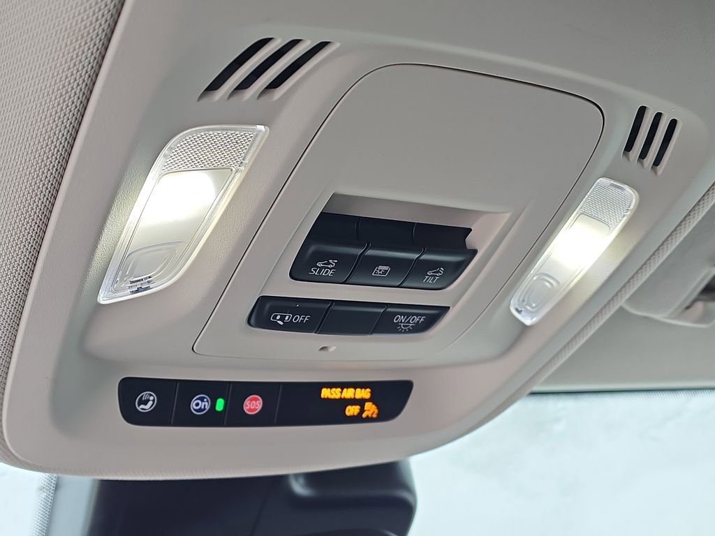 Certified 2023 Buick Envision Essence w/ Sport Touring Package image 24