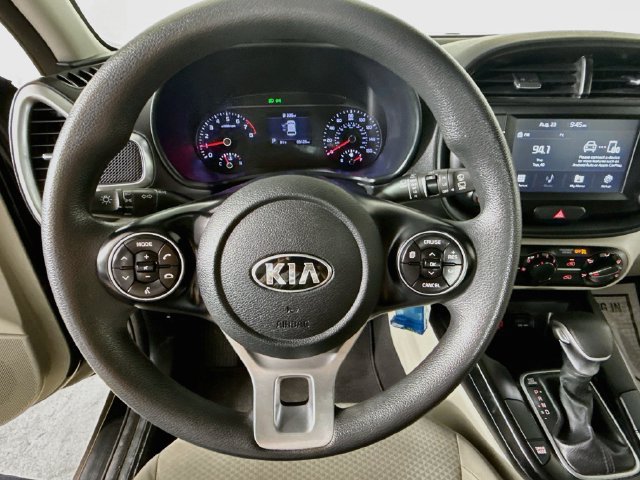 Used 2020 Kia Soul LX FWD image 11