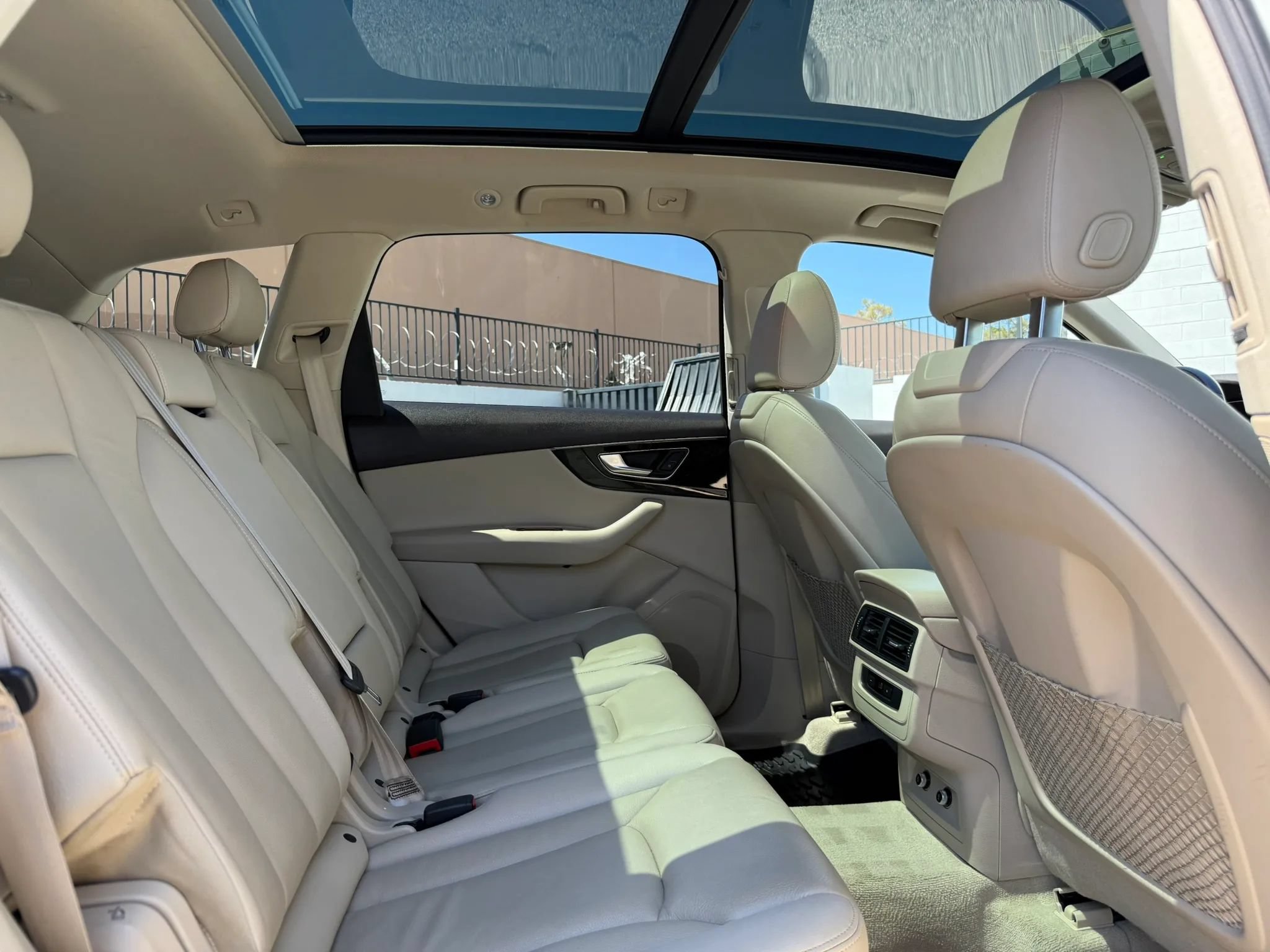 Used 2019 Audi Q7 3.0T Premium w/ Convenience Package AWD/4WD image 17