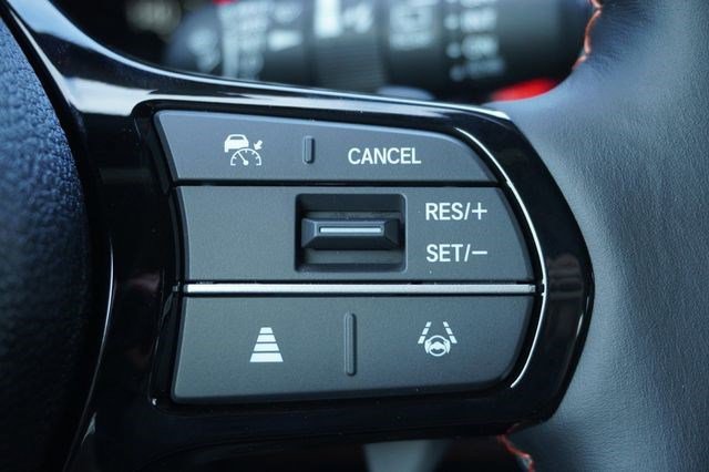 Used 2025 Honda Pilot TrailSport image 15