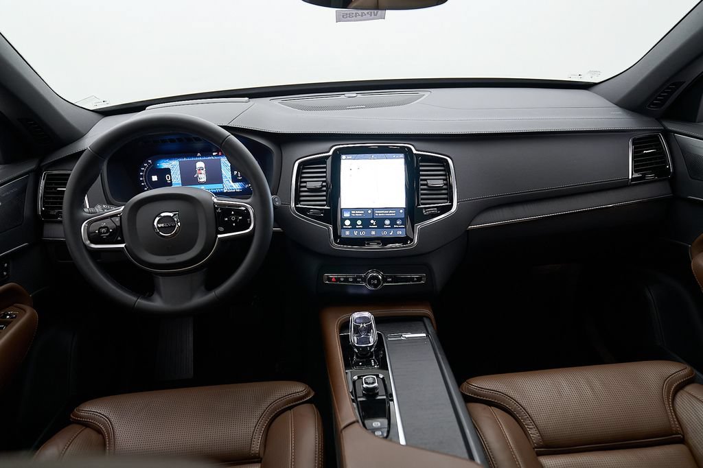Certified 2023 Volvo XC90 B6 Ultimate AWD/4WD image 28
