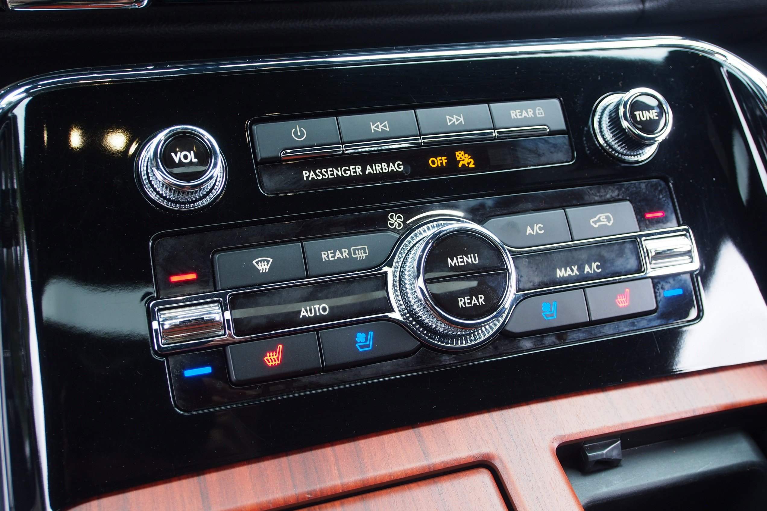 Used 2024 Lincoln Navigator Premiere image 31