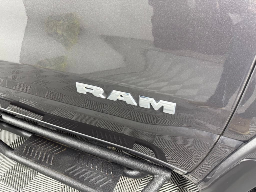 Used 2022 RAM 1500 Laramie AWD/4WD image 14