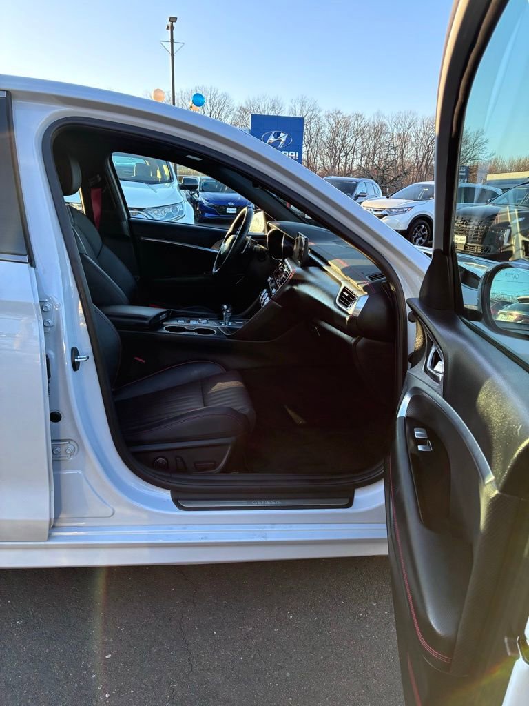 Used 2023 Genesis G70 2.0T w/ Sport Prestige Package AWD/4WD image 20