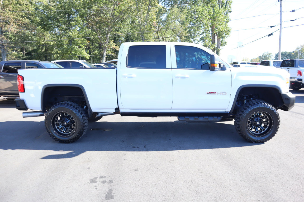 Used 2018 GMC Sierra 2500 SLT w/ Duramax Plus Package image 4