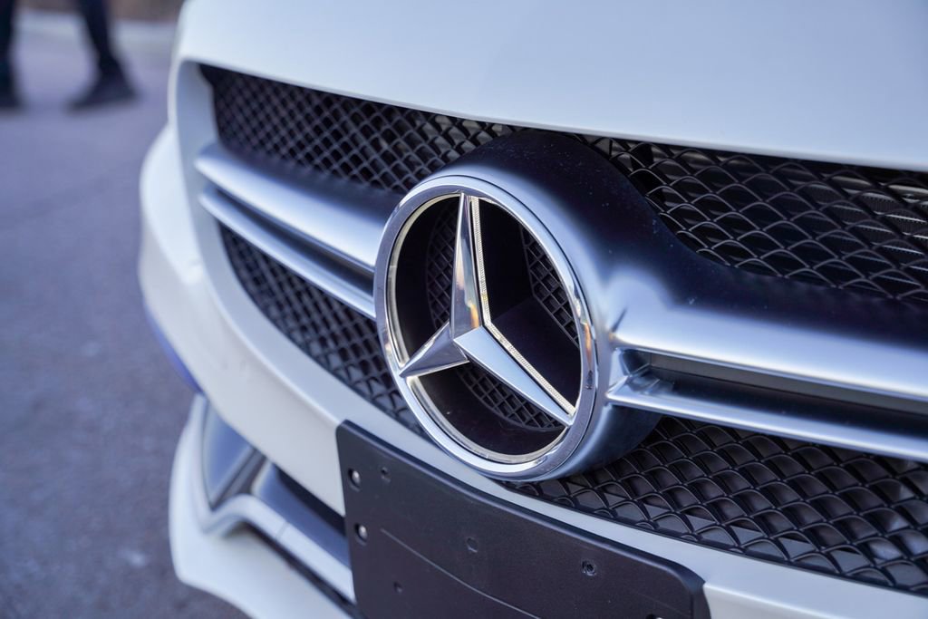 Used 2015 Mercedes-Benz C 63 AMG S image 13