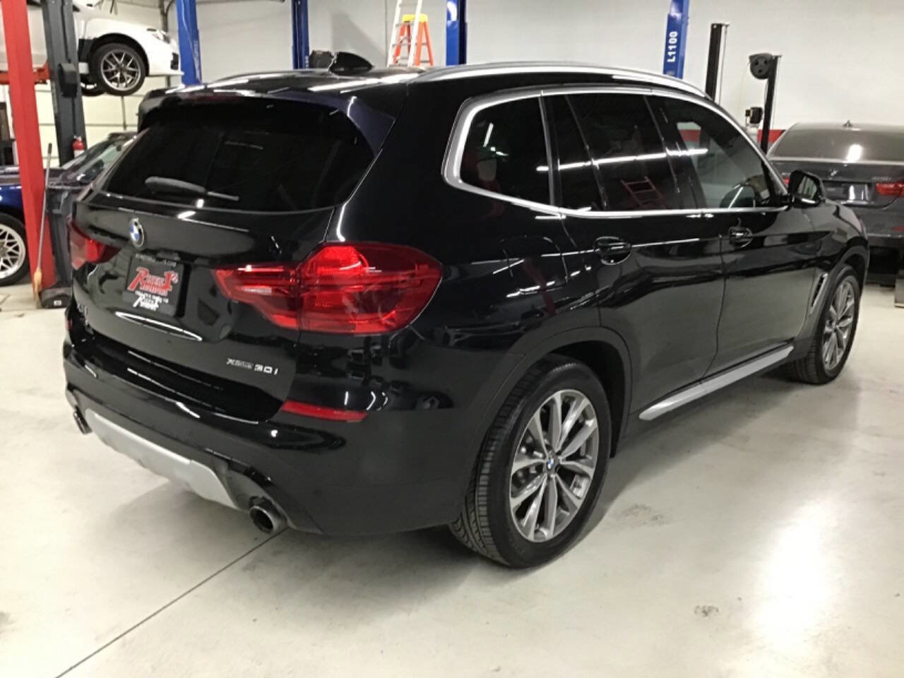 Used 2019 BMW X3 xDrive30i w/ Driving Assistance Package image 5