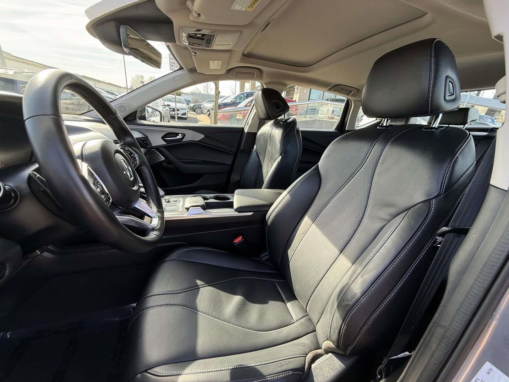 Certified 2025 Acura TLX w/ Technology Package FWD image 11
