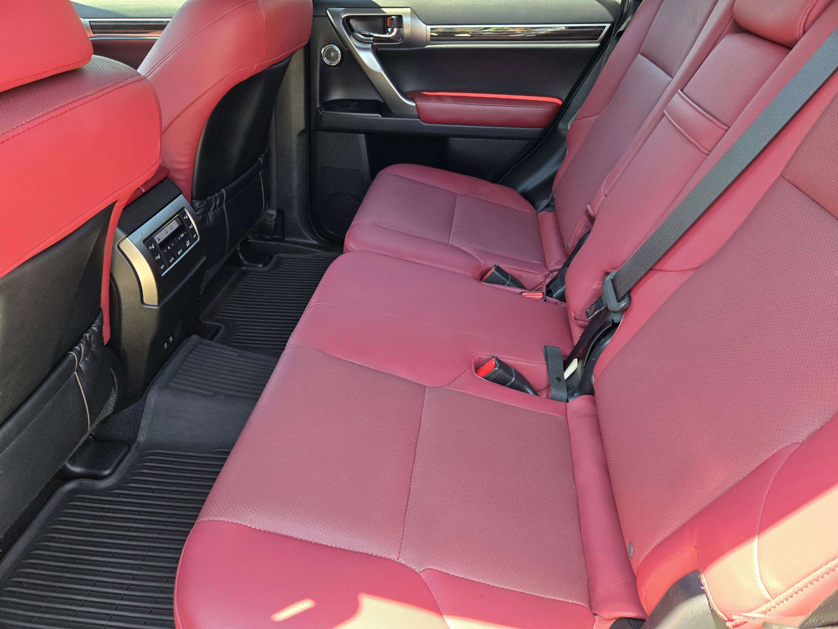 Used 2023 Lexus GX 460 Premium w/ Premium Plus Package image 28