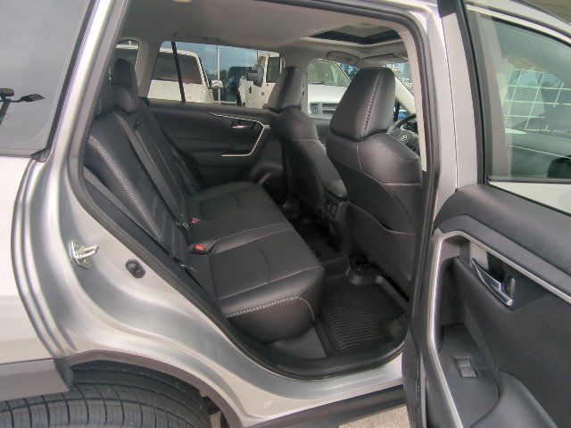 Used 2024 Toyota RAV4 XLE Premium FWD image 14