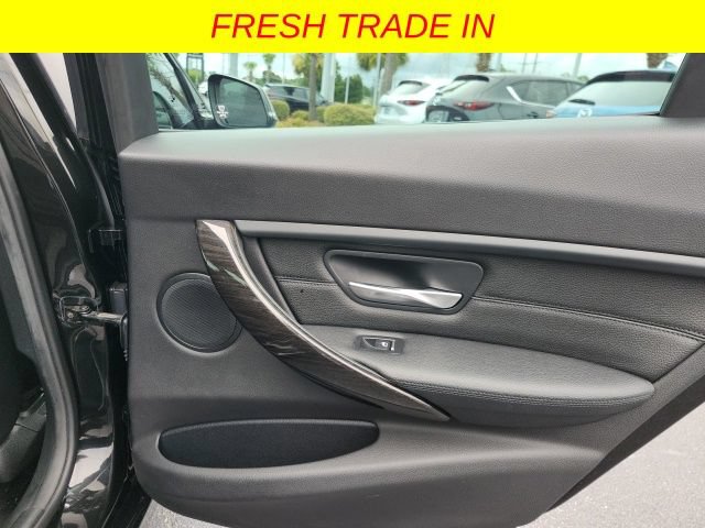 Used 2018 BMW 320i xDrive Sedan AWD/4WD image 23