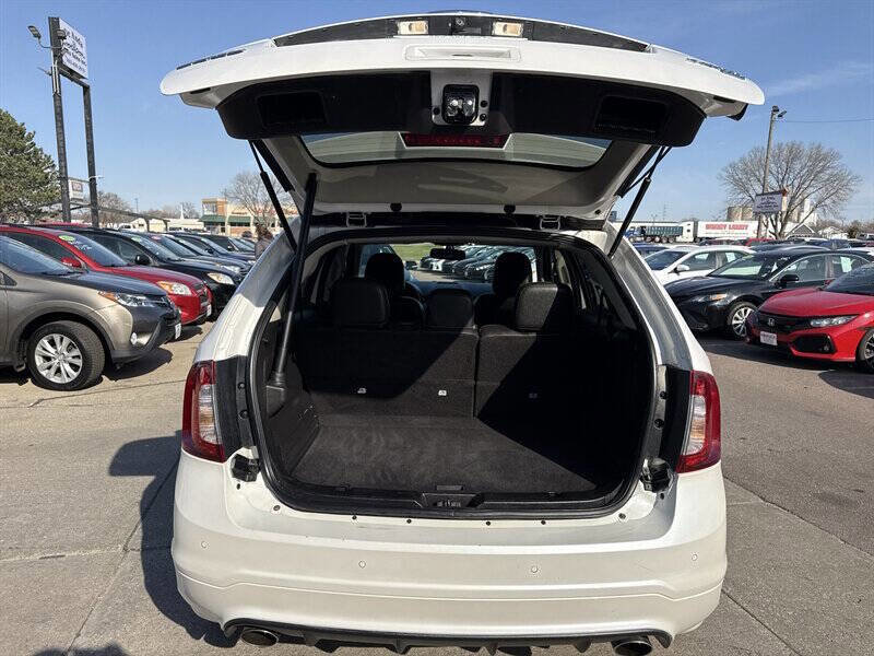 Used 2011 Ford Edge Sport w/ Canadian Touring Pkg AWD/4WD image 18