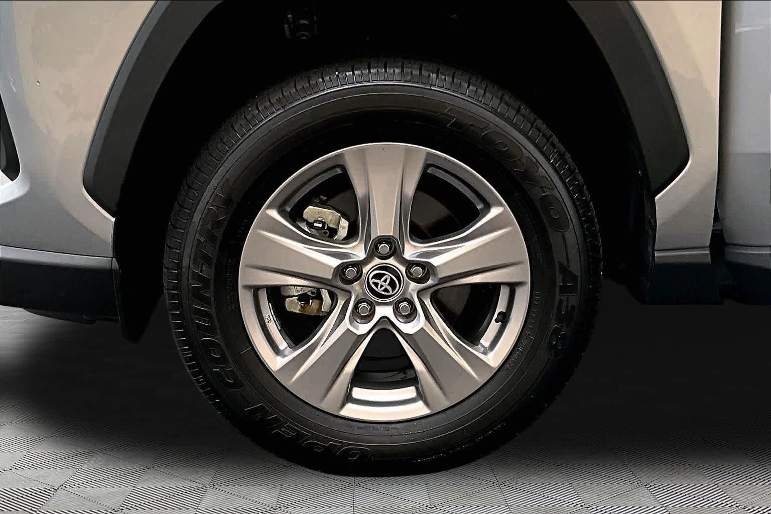 Certified 2025 Toyota RAV4 XLE AWD/4WD image 11