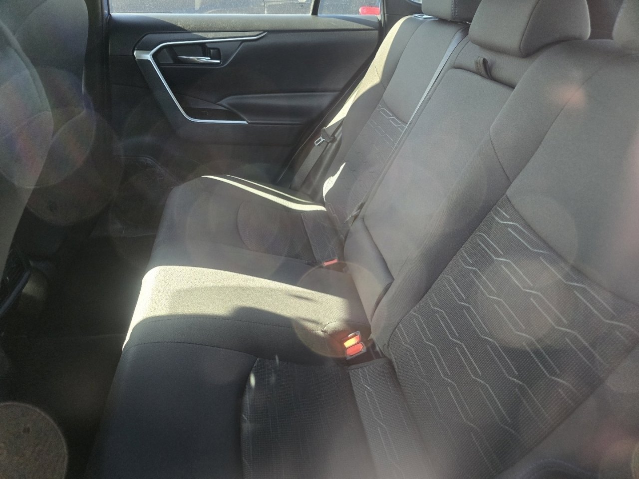 Used 2024 Toyota RAV4 SE image 23