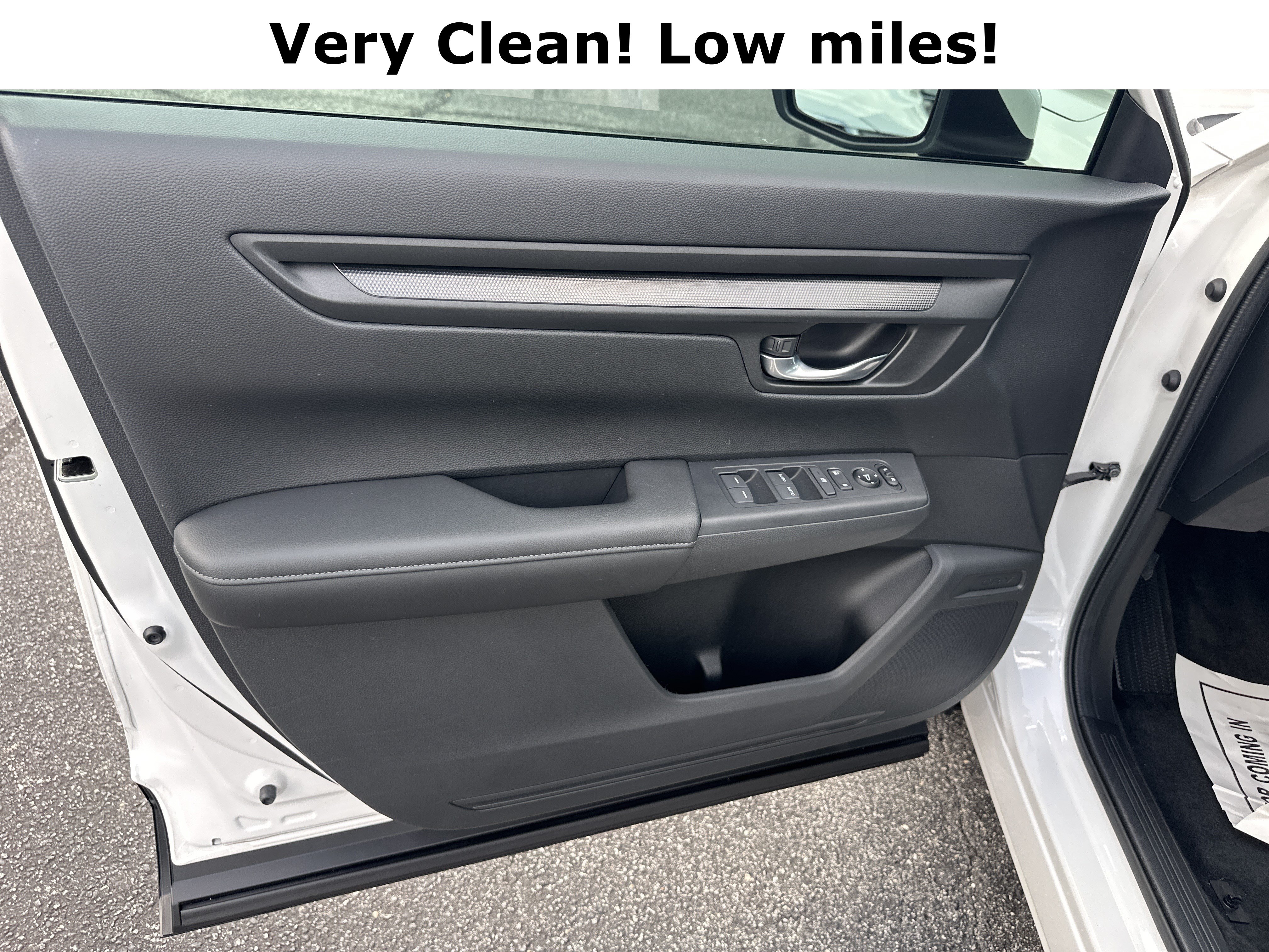 Used 2025 Honda CR-V EX image 10