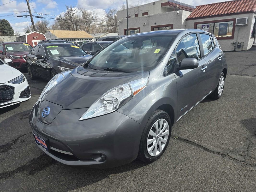 Used 2017 Nissan Leaf S image 4