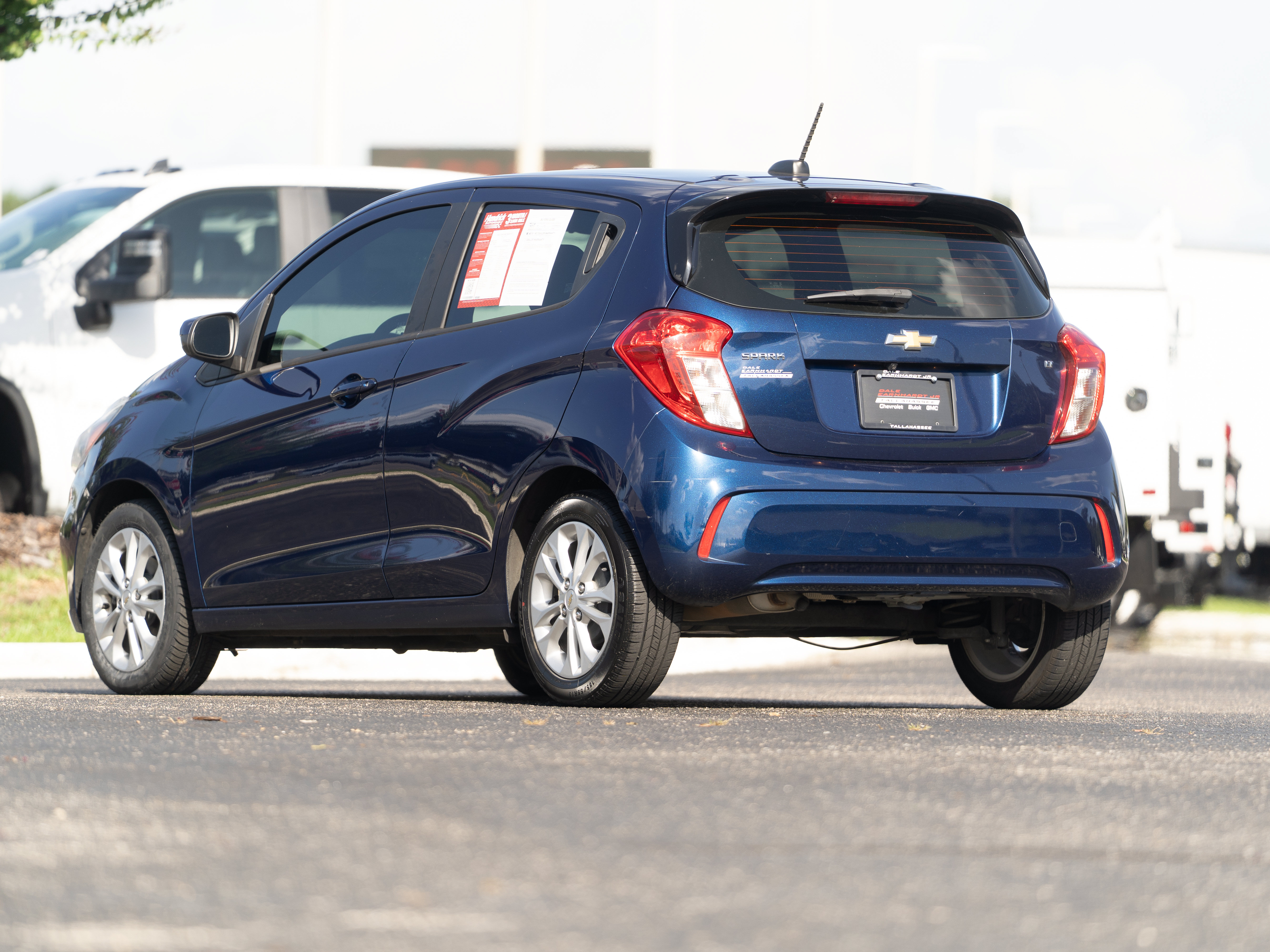 Used 2022 Chevrolet Spark LT FWD image 3