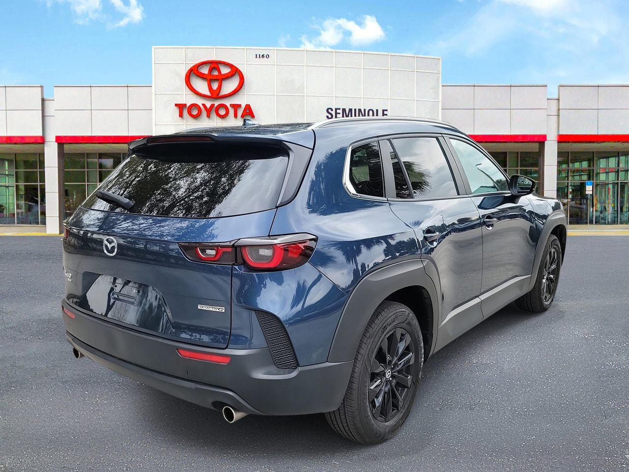 Used 2025 MAZDA CX-50 AWD 2.5 S w/ Premium Package image 3