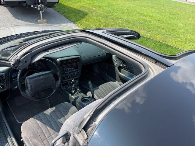 Used 1999 Chevrolet Camaro Z28 w/ Preferred Equipment Group 2 RWD image 19
