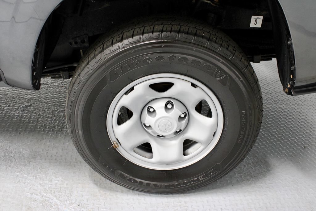 Used 2023 Toyota Tacoma SR AWD/4WD image 19