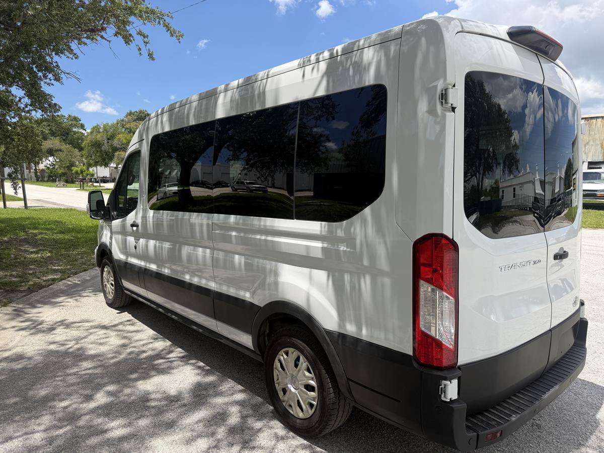 Used 2025 Ford Transit 350 XLT RWD image 3