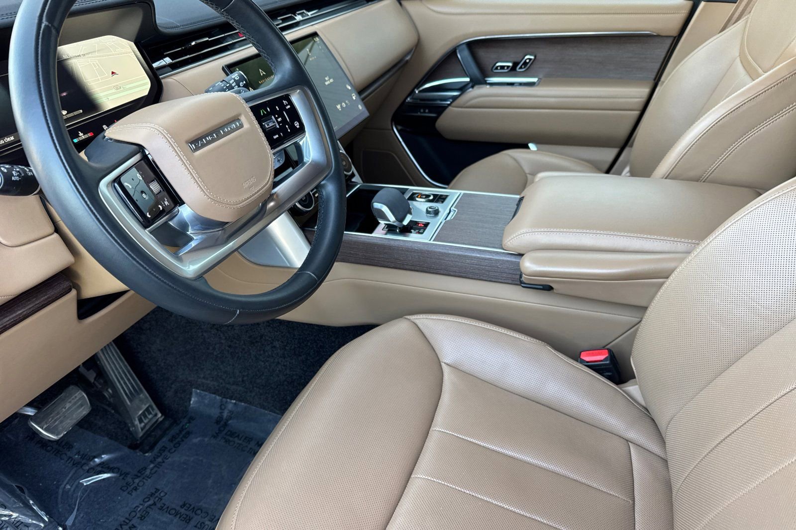 Used 2023 Land Rover Range Rover SE image 9