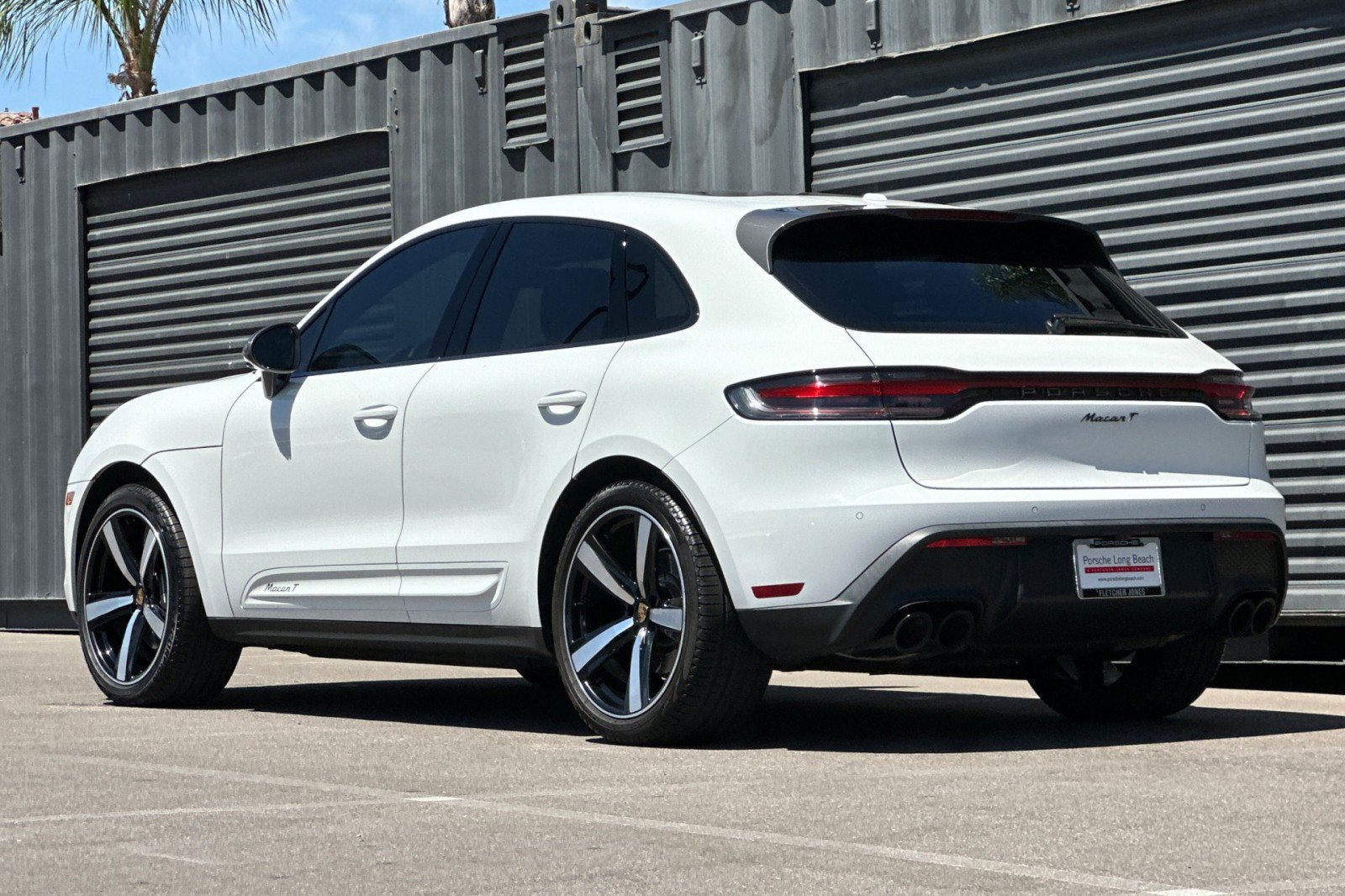 Certified 2023 Porsche Macan Turbo AWD/4WD image 3