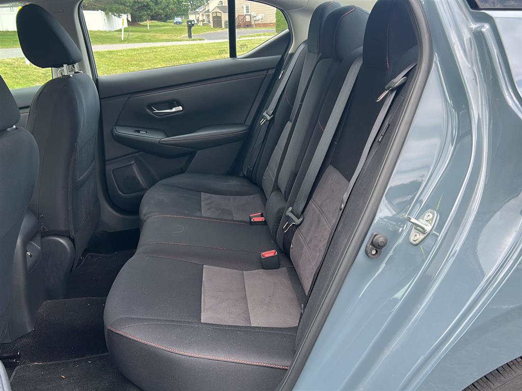 Used 2025 Nissan Sentra SR FWD image 11