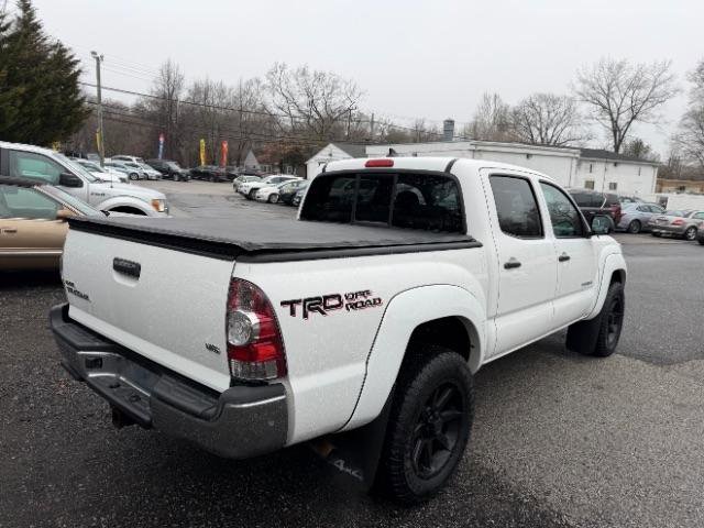 Used 2015 Toyota Tacoma 4x4 Double Cab w/ TRD Off-Road Package image 5