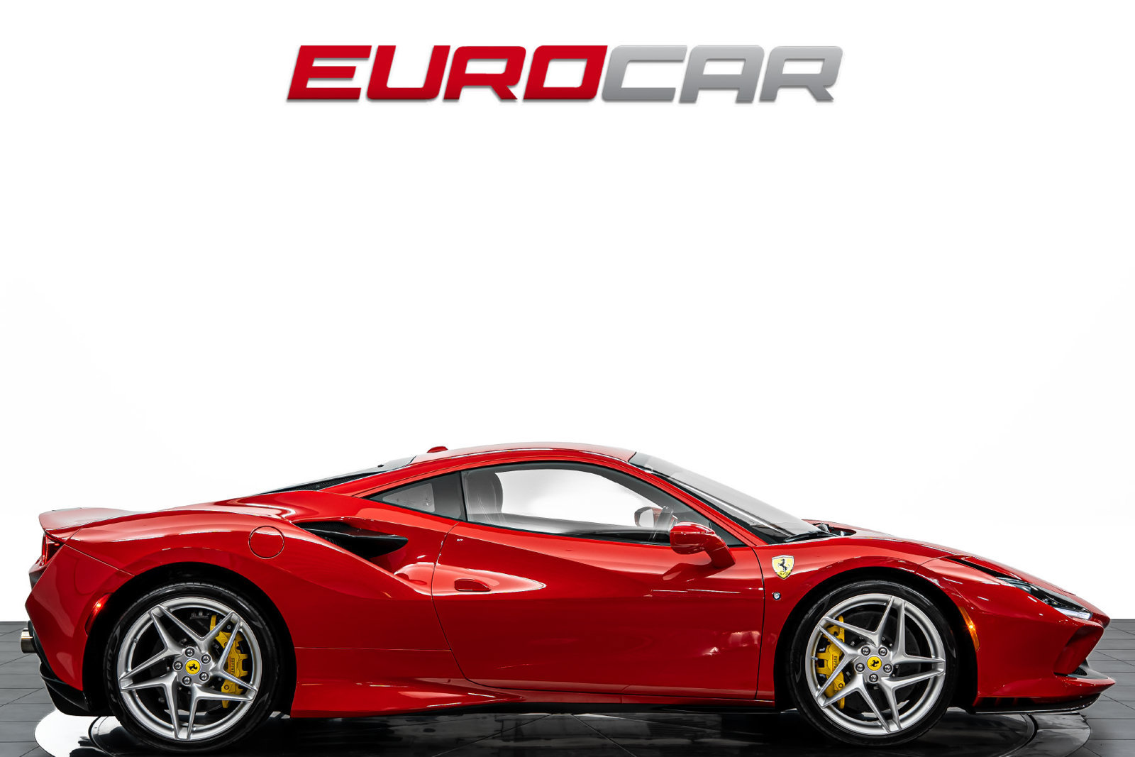 Used 2021 Ferrari F8 Tributo RWD image 6