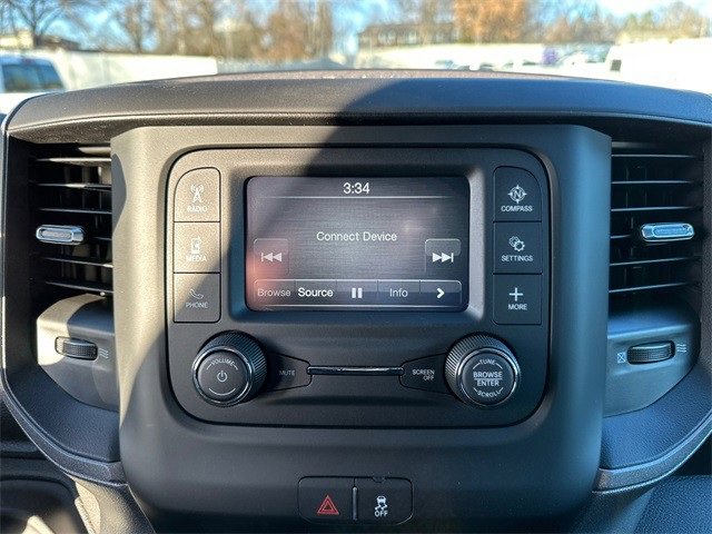 Used 2024 RAM 2500 Tradesman w/ Chrome Appearance Group image 21