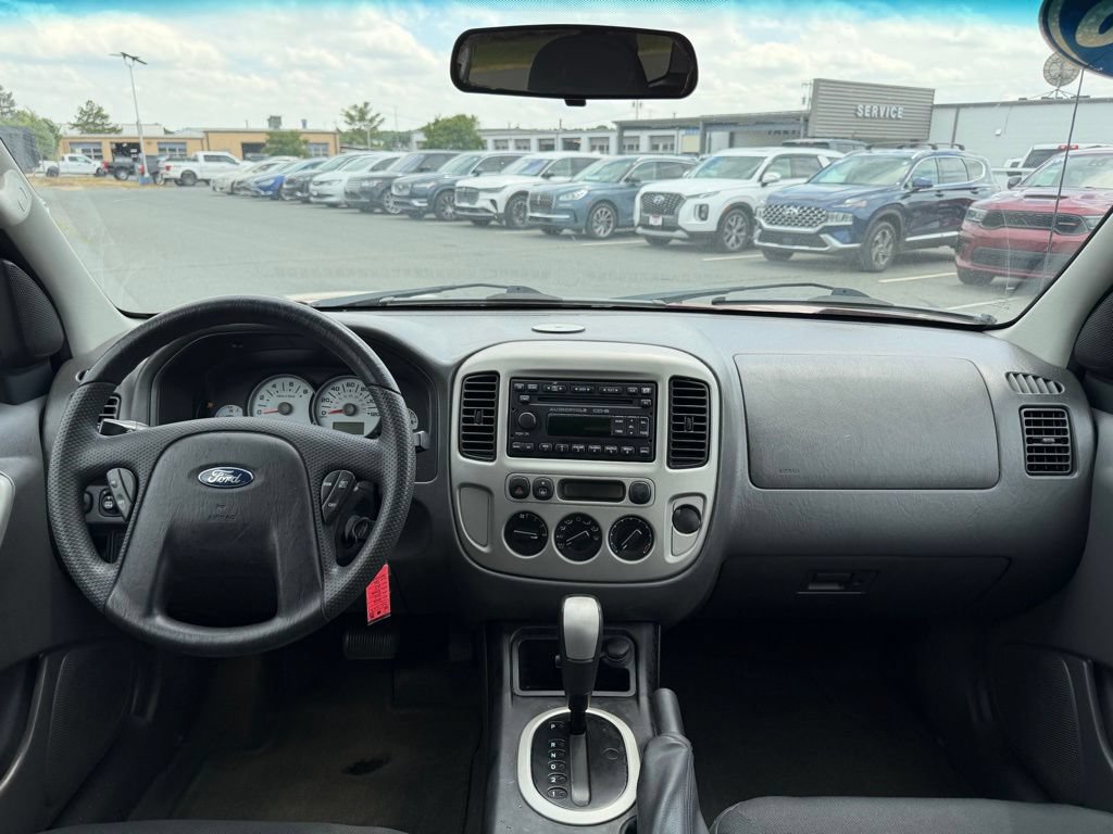 Used 2007 Ford Escape XLT FWD image 40