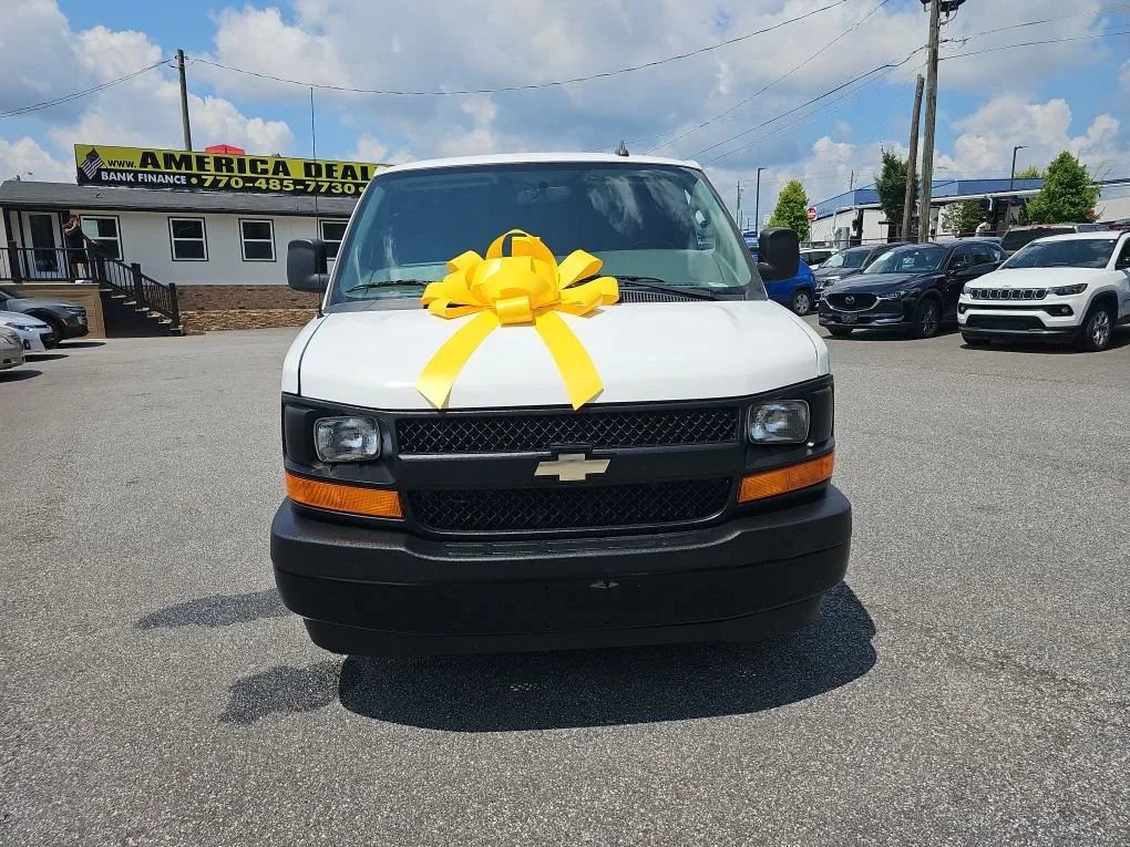 Used 2017 Chevrolet Express 3500 Extended RWD image 5