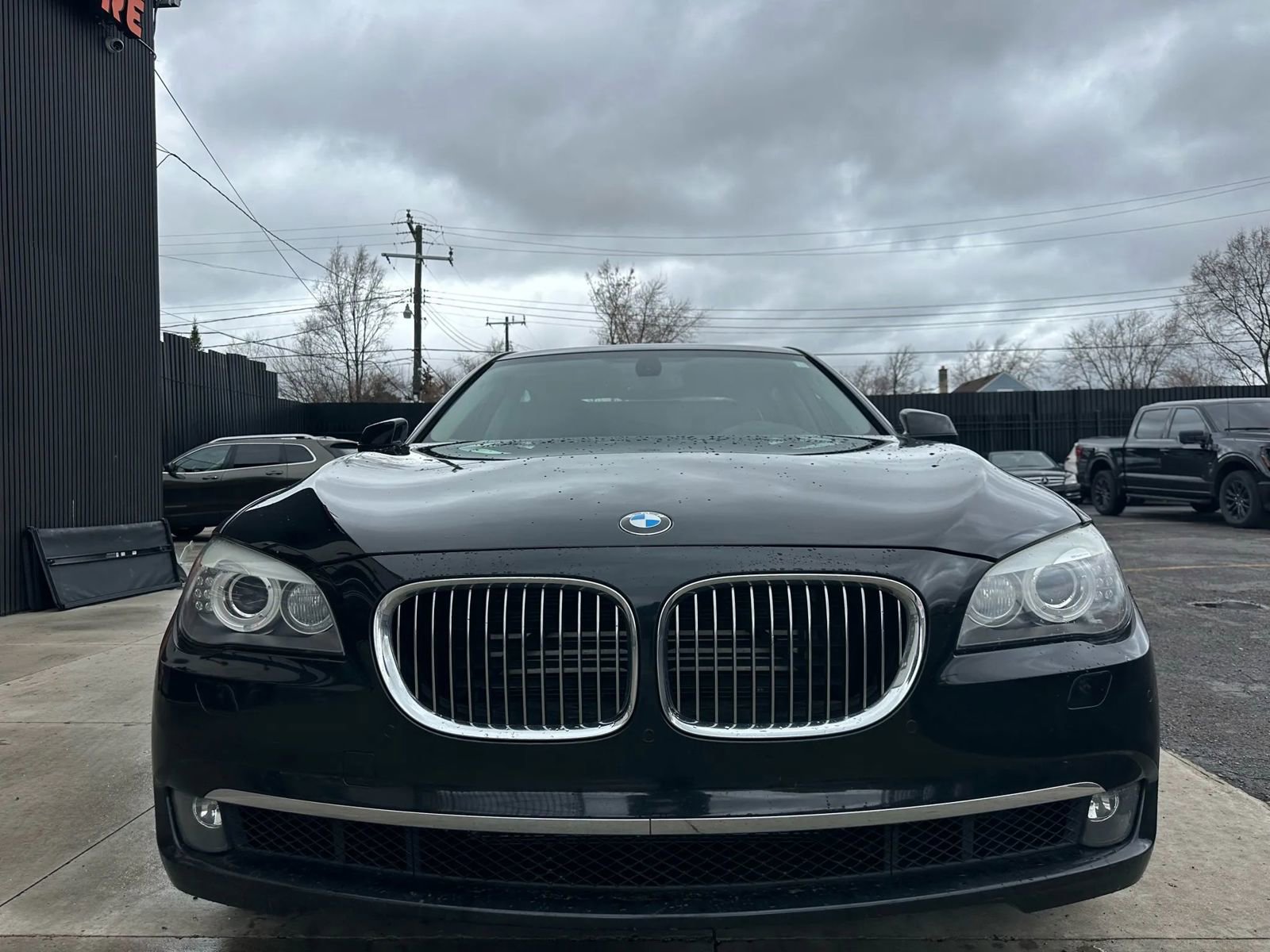 Used 2012 BMW 750Li xDrive image 2