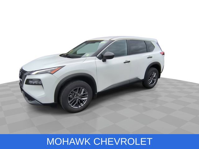Used 2023 Nissan Rogue S AWD/4WD image 4
