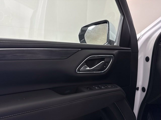Used 2023 GMC Yukon XL SLT RWD image 29