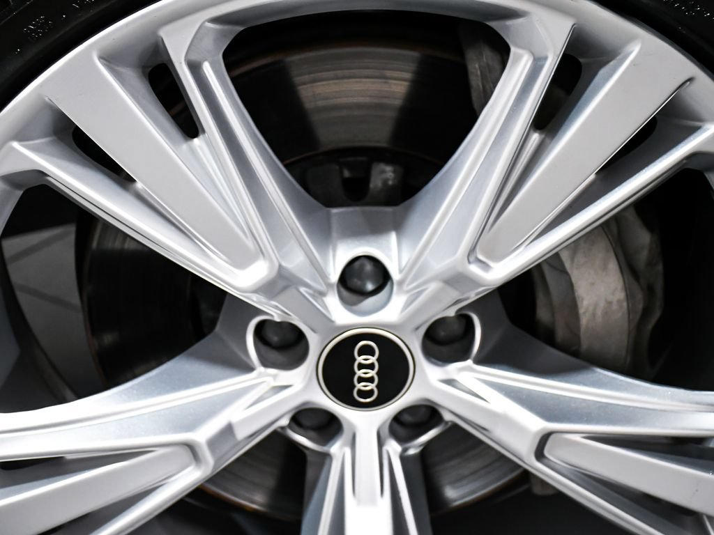 Used 2022 Audi Q8 Premium AWD/4WD image 83