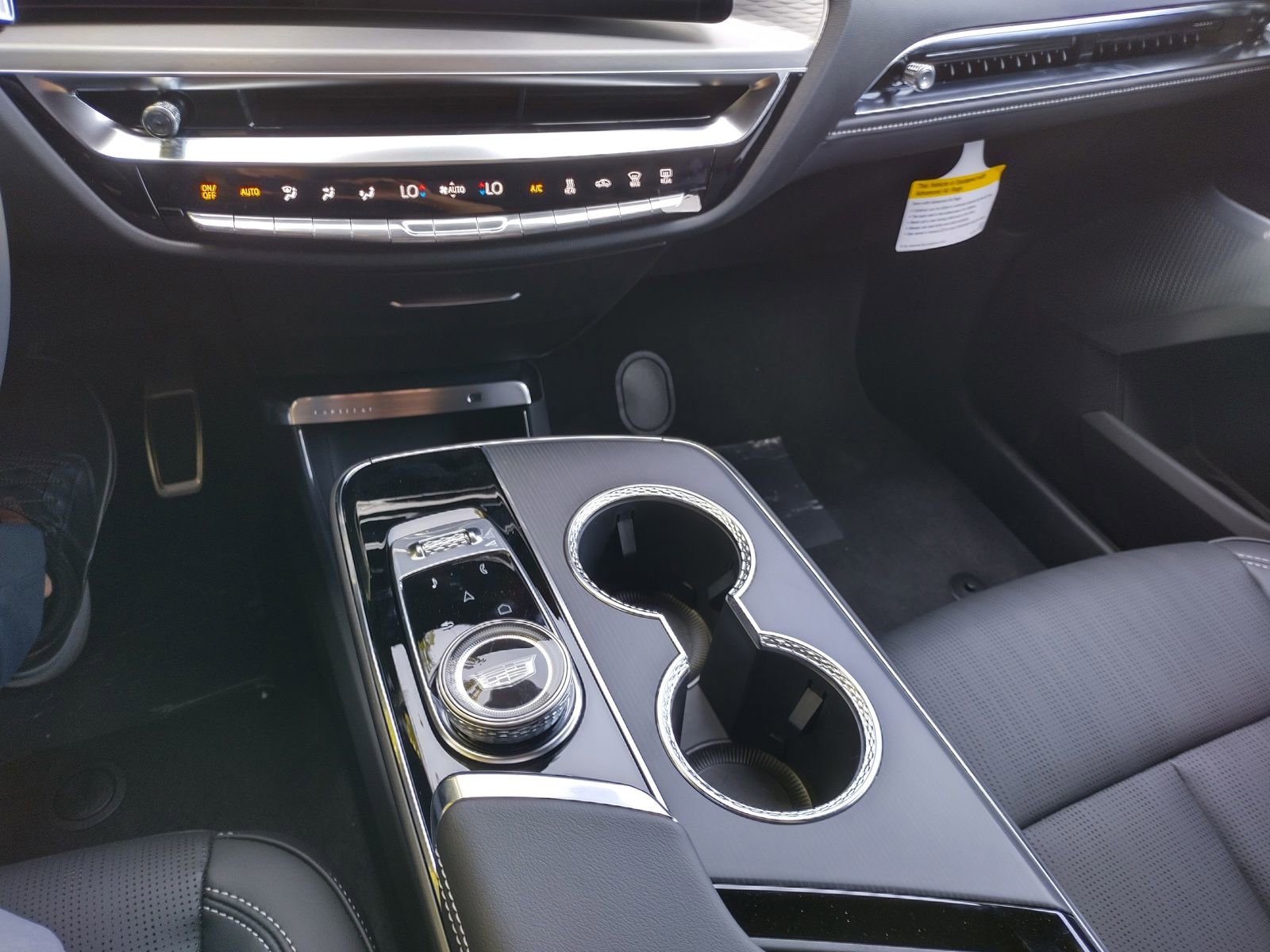 New 2026 Cadillac Lyriq V w/ LPO, Bronce Accent Package image 16