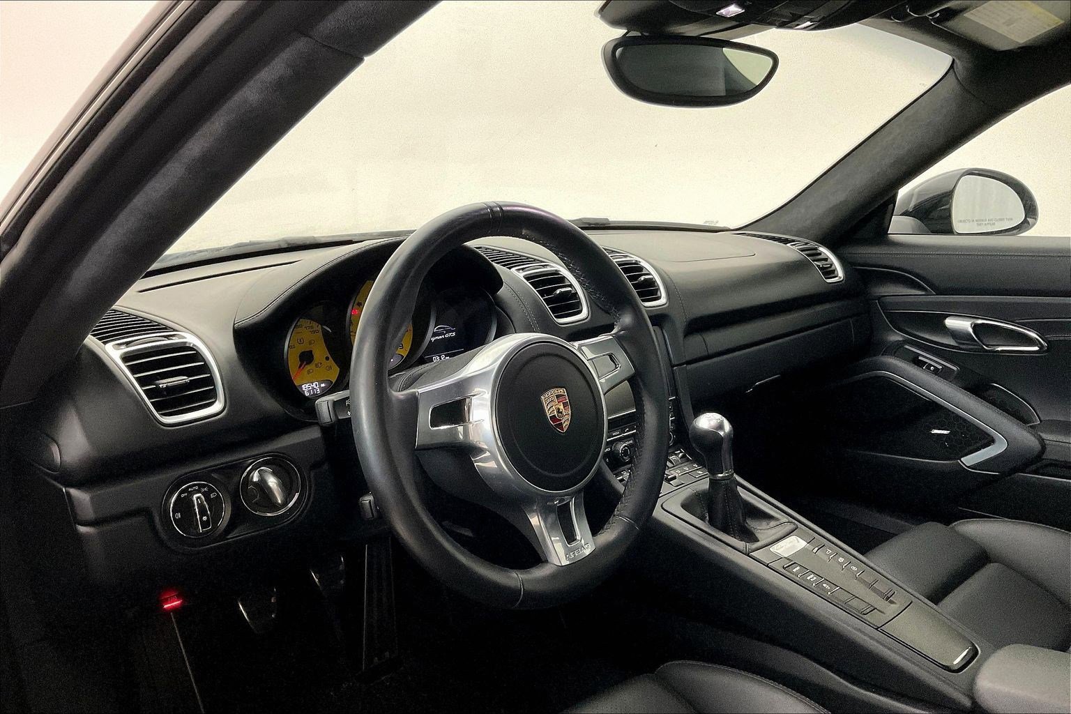 Used 2015 Porsche Cayman S RWD image 4