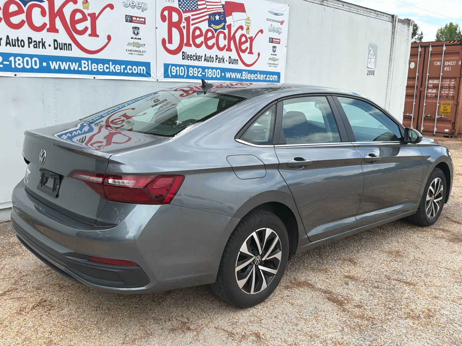 Used 2024 Volkswagen Jetta S FWD image 3