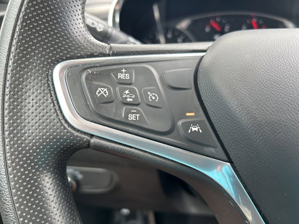 Used 2023 Chevrolet Equinox LT image 19