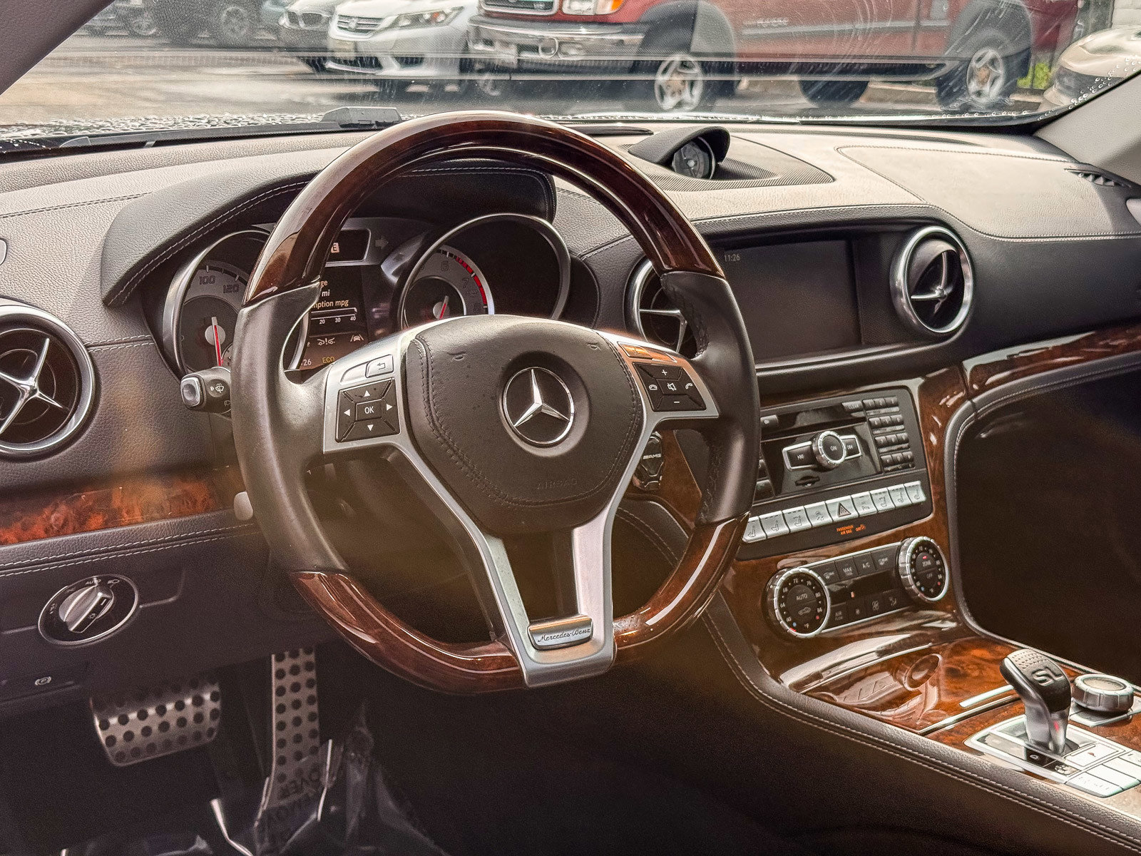 Used 2013 Mercedes-Benz SL 550 image 12