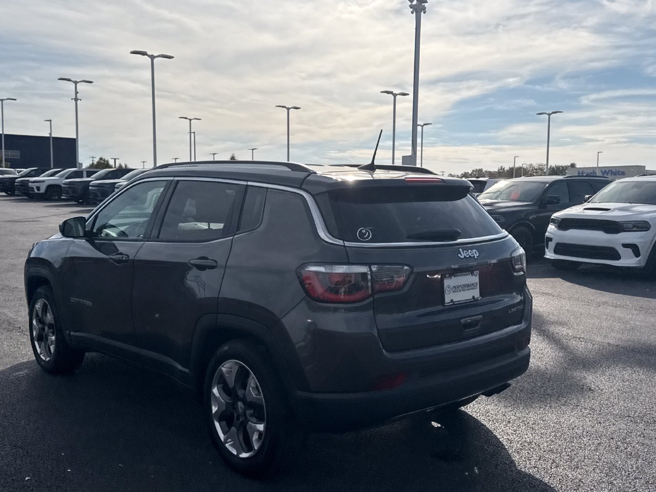 Used 2018 Jeep Compass Limited w/ Navigation Group FWD image 5