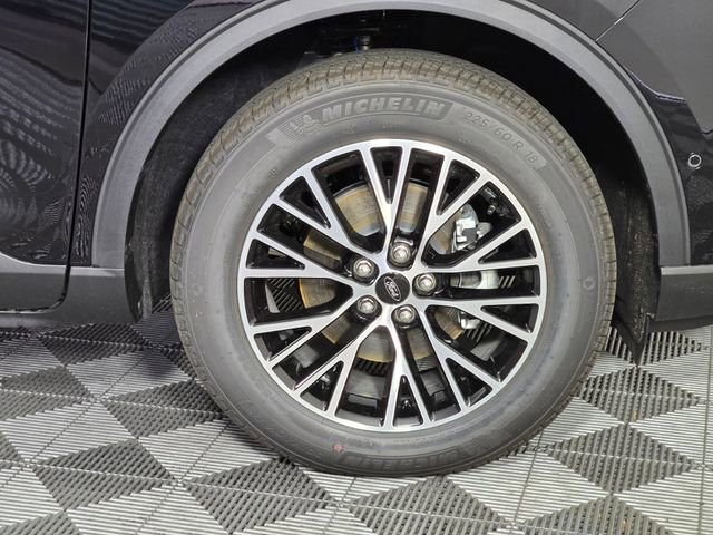 Used 2024 Ford Escape SE w/ PHEV Premium Package image 9